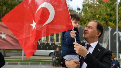 BEYLİKDÜZÜ’NDE BAYRAM COŞKUSU BALKONLARDAN TAŞACAK