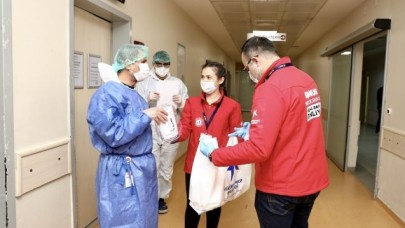 KÜÇÜKÇEKMECE’DE KORONAVİRÜS SEFERBERLİĞİ SON SÜRAT DEVAM EDİYOR