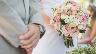 Kalabalık Türk düğünleri Almanyayı ikiye böldü