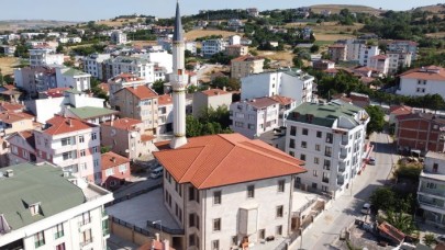 Büyükçekmece mimarisi ile dikkat çeken özel bir camiye daha kavuşuyor