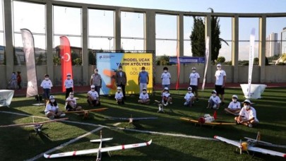 KÜÇÜKÇEKMECE’DE YENİ VECİHİ HÜRKUŞLAR YETİŞİYOR