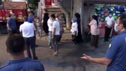 AVCILARDA KAVGA; AYIRMAYA ÇALIŞAN KİŞİ DE BIÇAKLANDI