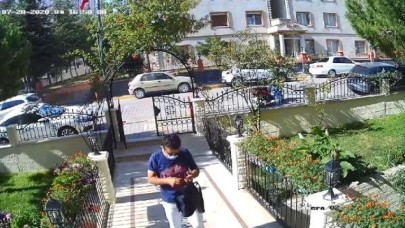 Beylikdüzünde ayakkabı hırsızları kamerada