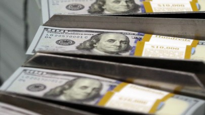 Dolar güne düşüşle başladı