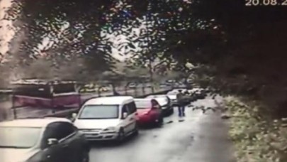 İETT otobüsü refüjdeki ağaca böyle çarptı