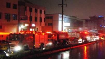 10 ayrı ilçeden itfaiye geldi