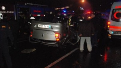 TIR'a çarpıp takla attı