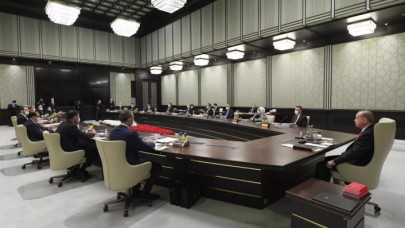 Erdoğan başkanlığında kritik kabine toplantısı: Kısıtlamalar geri gelecek mi?