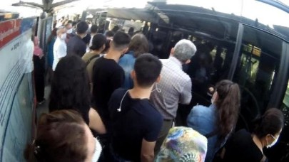 Metrobüs çilesine arıza eklendi