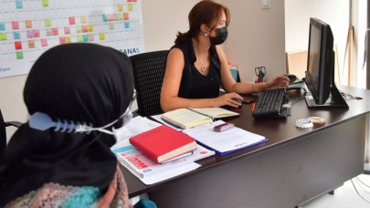 BEYLİKDÜZÜ’NDE KADINLAR MEME KANSERİNE KARŞI BİLİNÇLİ