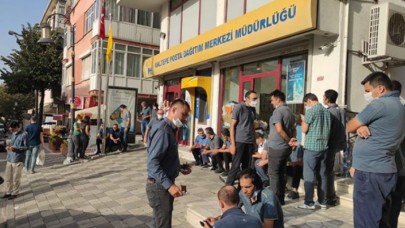 İstanbuldaki PTT merkezlerinde taşeron işçiler iş bıraktı!