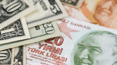 Türk Lirası eriyor... Dolar 8 TLyi gördü!