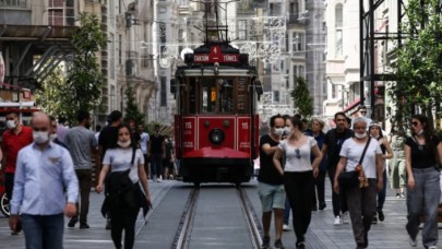 Koronavirüse yakalanan kadınların sayısında dikkat çeken artış