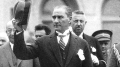 Atatürk, 93 yıl önce Fransa’yı dize getirdi