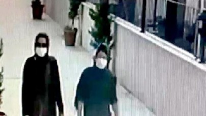 Avcılardaki evden hırsızlık yapan iki kadın kamerada