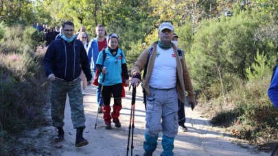 DOĞASEVERLER YÜRÜYÜŞE AKIN ETTİ
