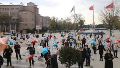 24 Kasımda balonlar öğretmenler için uçuruldu