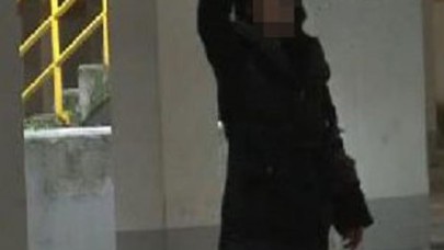 Alışveriş merkezinde şüpheli kadın paniği