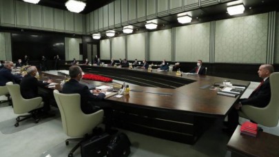 Kabine yeniden toplanıyor: Gündem yılbaşı