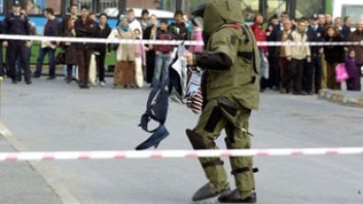 Otobüs duraklarında çanta paniği