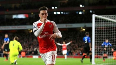 Mesut Özilin Fenerbahçeden alacağı ücret belli oldu...