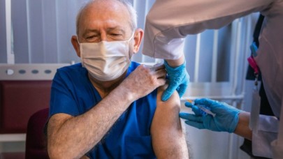 Kılıçdaroğlu, Kovid-19 aşısı yaptırdı