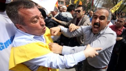 1 Mayıs'ta Taksim'de ve Sıhhiye'de kavga!