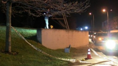 Esenlerde bir kadın boğazından bıçaklanarak öldürüldü