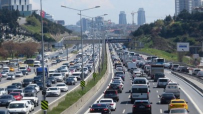 82 saat sürecek sokağa çıkma yasağı öncesi İstanbulda trafik yoğunluğu