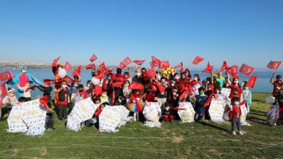 Büyükçekmeceli minikler 23 Nisan’ı uçurtma uçurarak kutladı