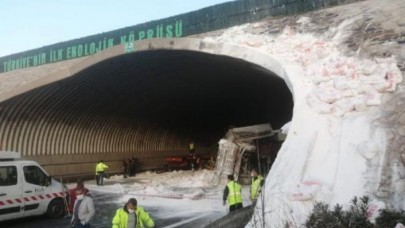 Kuzey Marmara Otoyolunda feci kaza: Edirne istikameti trafiğe kapatıldı