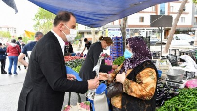 BEYLİKDÜZÜ ANNELER GÜNÜ’NÜ ÇİÇEKLERLE KUTLADI