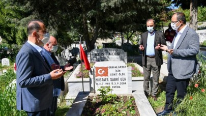 BEYLİKDÜZÜNDE KABİRLER DUASIZ KALMADI