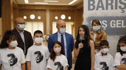 Büyükçekmecede Nazım Hikmet ölümünün 58. ölüm yıl dönümünde anıldı