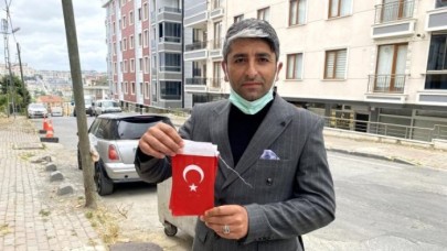 Beylikdüzünde vatandaşın duygulandıran Türk Bayrağı hassasiyeti