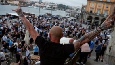 Türkiyeden alınan maç kader değiştirdi! Delta varyantı İstanbulu teğet geçti