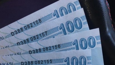 Resmi Gazetede yayımlandı: Kamu işçilerine ek ödeme tarihleri belli oldu