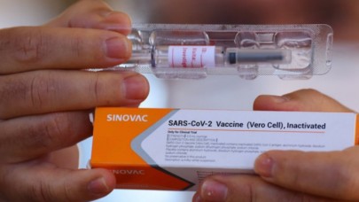Fahrettin Koca Sinovac aşısının etkililik oranını açıkladı