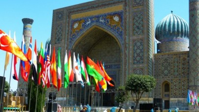 Özbekistan, resmi dilini Türkçe olarak değiştirdi!