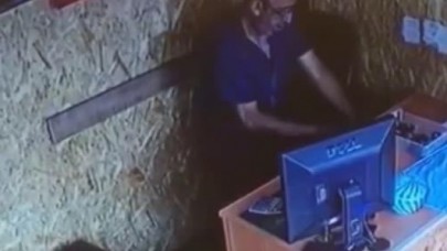 Bir gün önce başladığı iş yerinin kasasını soydu