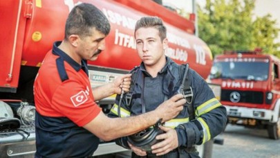 1 hafta önce evlenen itfaiye eri, balayını bırakıp yangına koştu