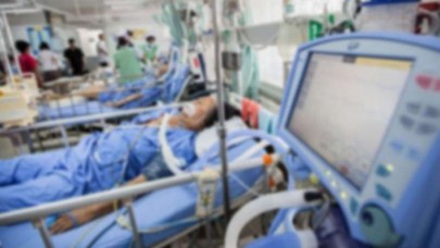 Karanlık günlere dönüş! Yoğun bakımlar doldu, ameliyatlar ertelendi