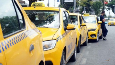 UKOMEnin İBBnin taksi talebini reddetmesi sonrası çarpıcı rapor: İstanbullular yetersiz buluyor