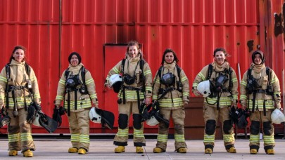 İBB İTFAİYE TARİHİNDE BİR İLK; KADIN İTFAİYECİLER İŞ BAŞINDA!