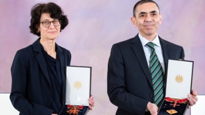 İBB Meclisinde Uğur Şahin ve Özlem Türeci teklifi