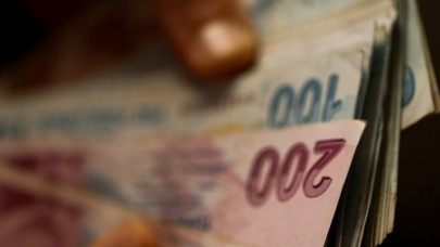 Türk lirası değer kaybında zirveye oturdu!