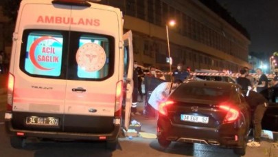 Küçükçekmecede otomobilde kafasına poşet geçirilmiş ceset bulundu