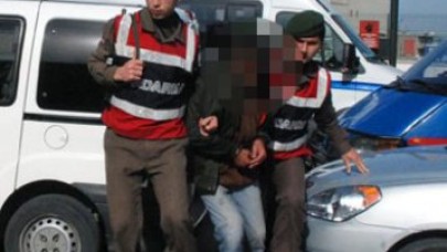 İki kardeşi motosiklete bindirip...