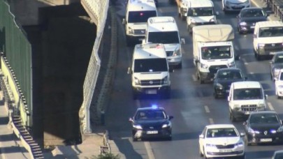 İstanbulda sürücülerin yeni kabusu: Çakarlı minibüsler