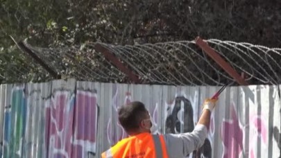 Büyükçekmecede canlılara zarar veren jiletli teller kaldırılıyor